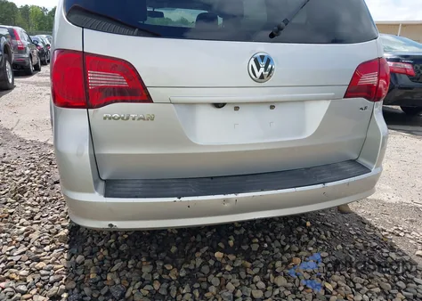 2010 Volkswagen Routan Se из США, поврежденный, VIN 2V4RW3D17AR294889